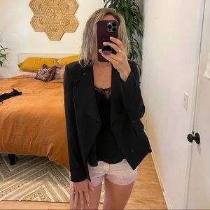 Lulu’s Classic Black Blazer